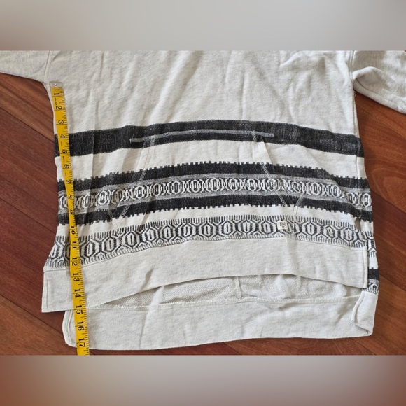 Billabong Hooded Lightweight Pullover - Picture 8 of 9